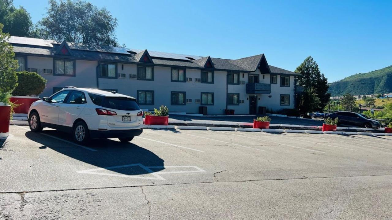 Adventure Inn - Glenwood Springs Exterior foto